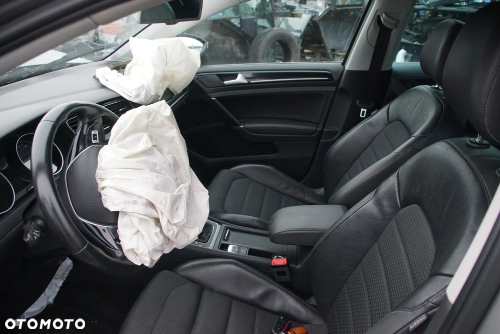 Auto na części - Volkswagen Golf VII 1.6 TDI 110 KM CXXB QYB LB7W 2015R Silnik Skrzynia Drzwi Błotnik Klapa Zderzak Lusterko Szyba Klamka Deska Kokpit Sterownik Moduł Czujnik Licznik Wyświetlacz Kierownica Panel - 10