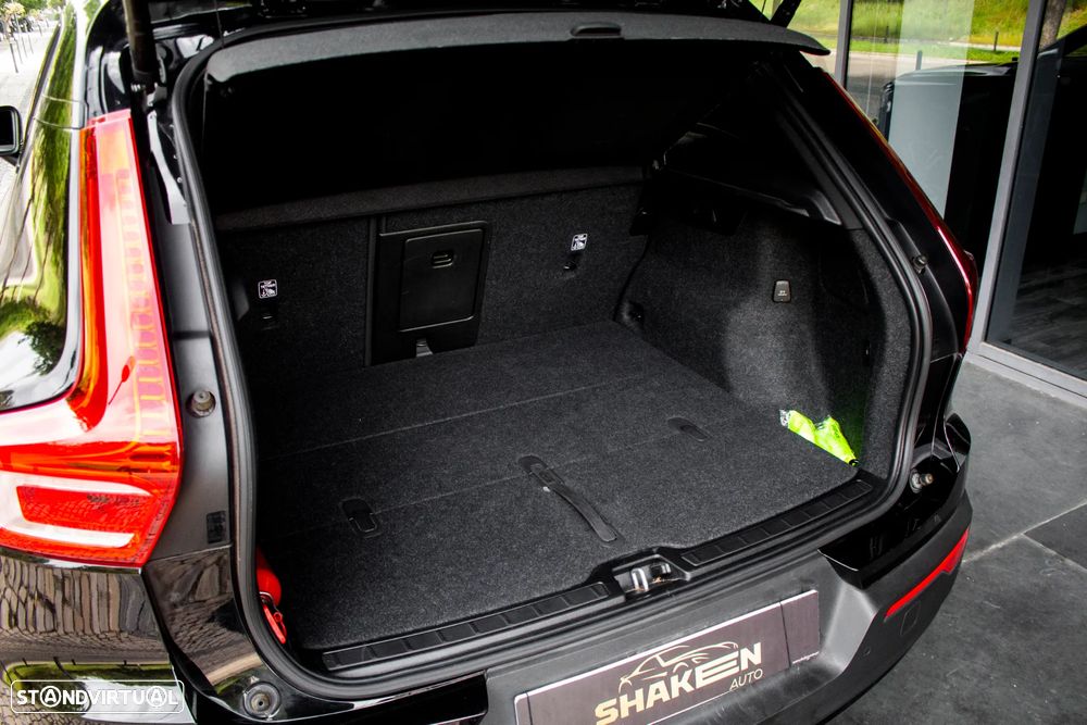 Volvo XC 40 T3 Momentum - 25