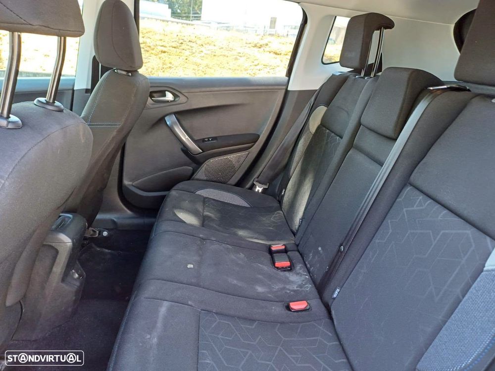 Peugeot 2008 1.2 PureTech Style - 7