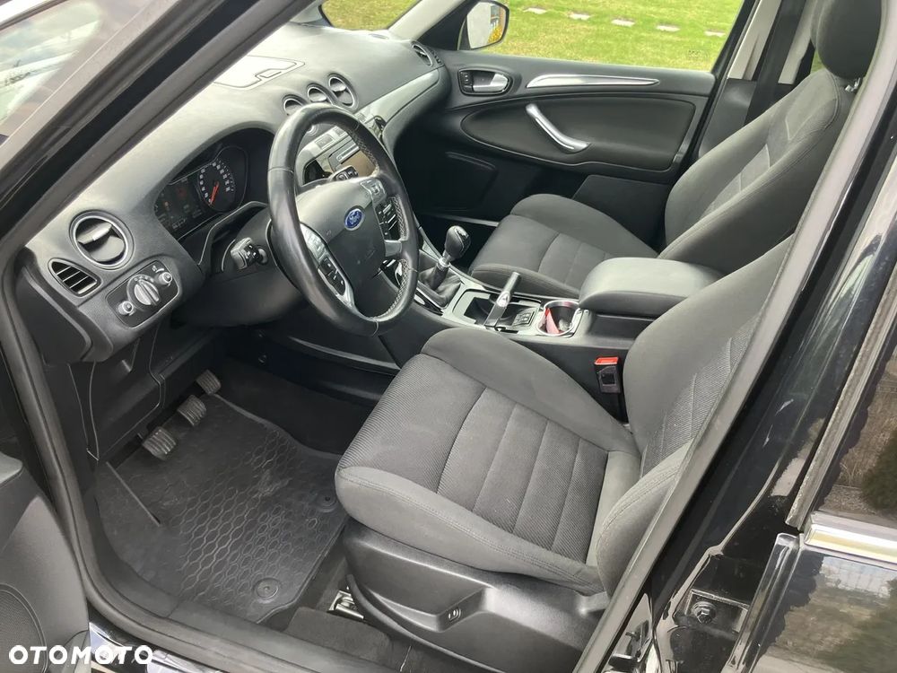 Ford S-Max 2.0 TDCi DPF Titanium - 17