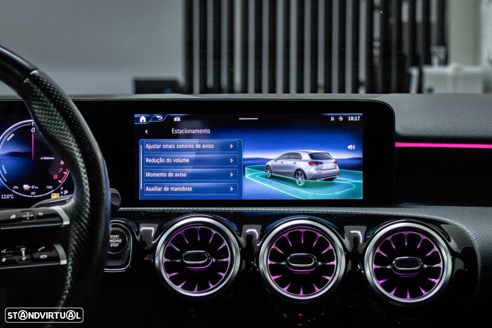 Mercedes-Benz A 250 e AMG Line - 35