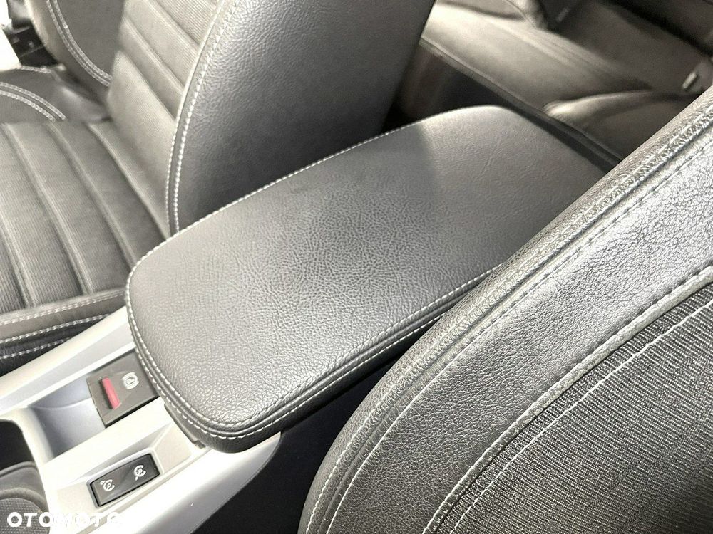 Renault Laguna 2.0 DCi FAP Dynamique - 17