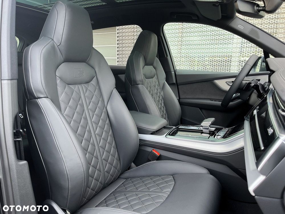 Audi Q7 - 24