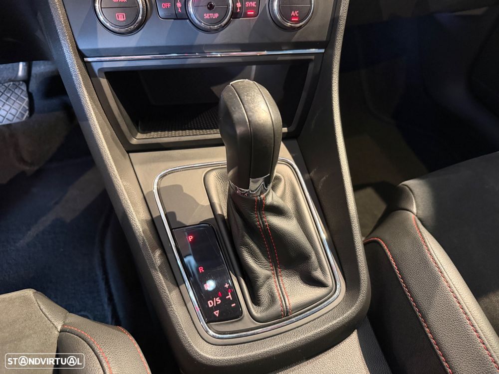 SEAT Leon SC 2.0 TDI DPF S&S DSG FR - 40