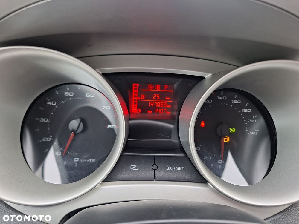 Seat Ibiza 1.6 16V Reference DSG - 14