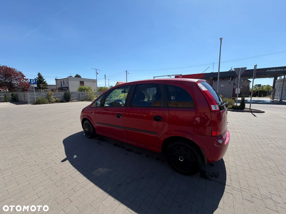 Opel Meriva 1.6 (Essentia) - 18