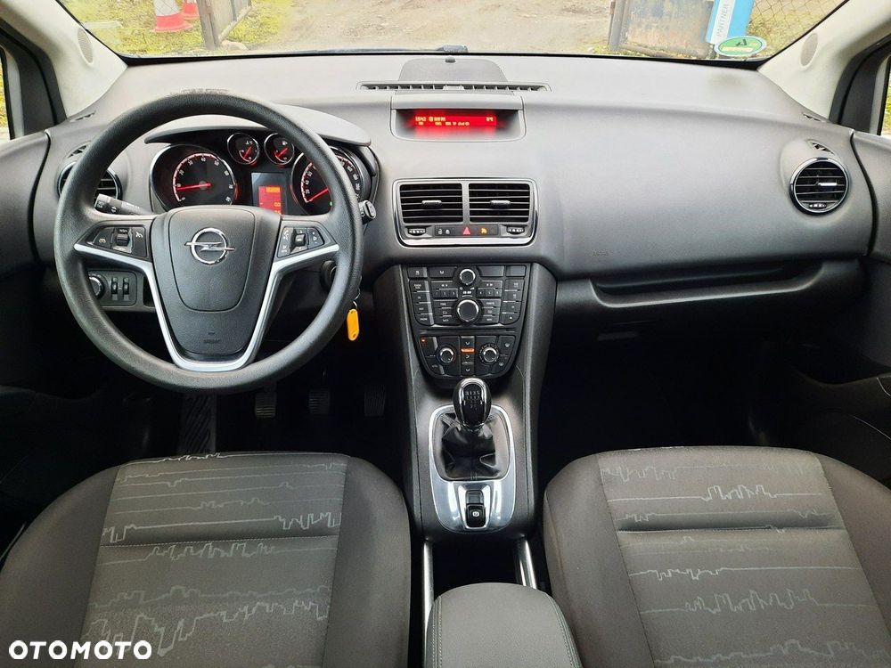 Opel Meriva - 9