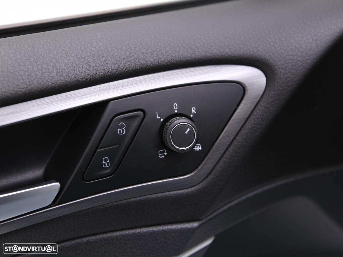 VW e-Golf AC/DC - 15