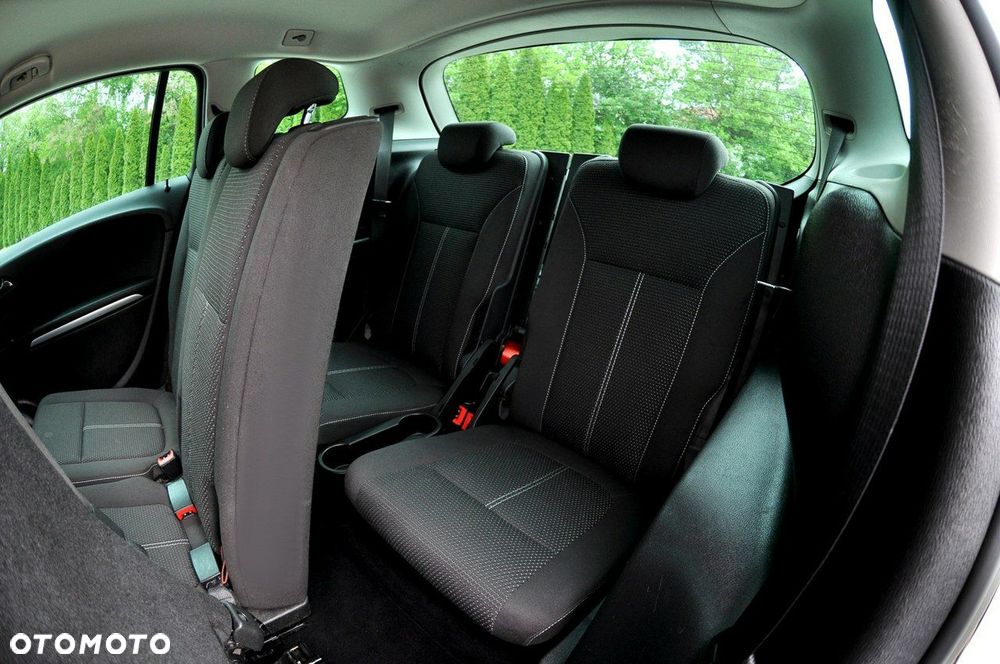 Opel Zafira - 11