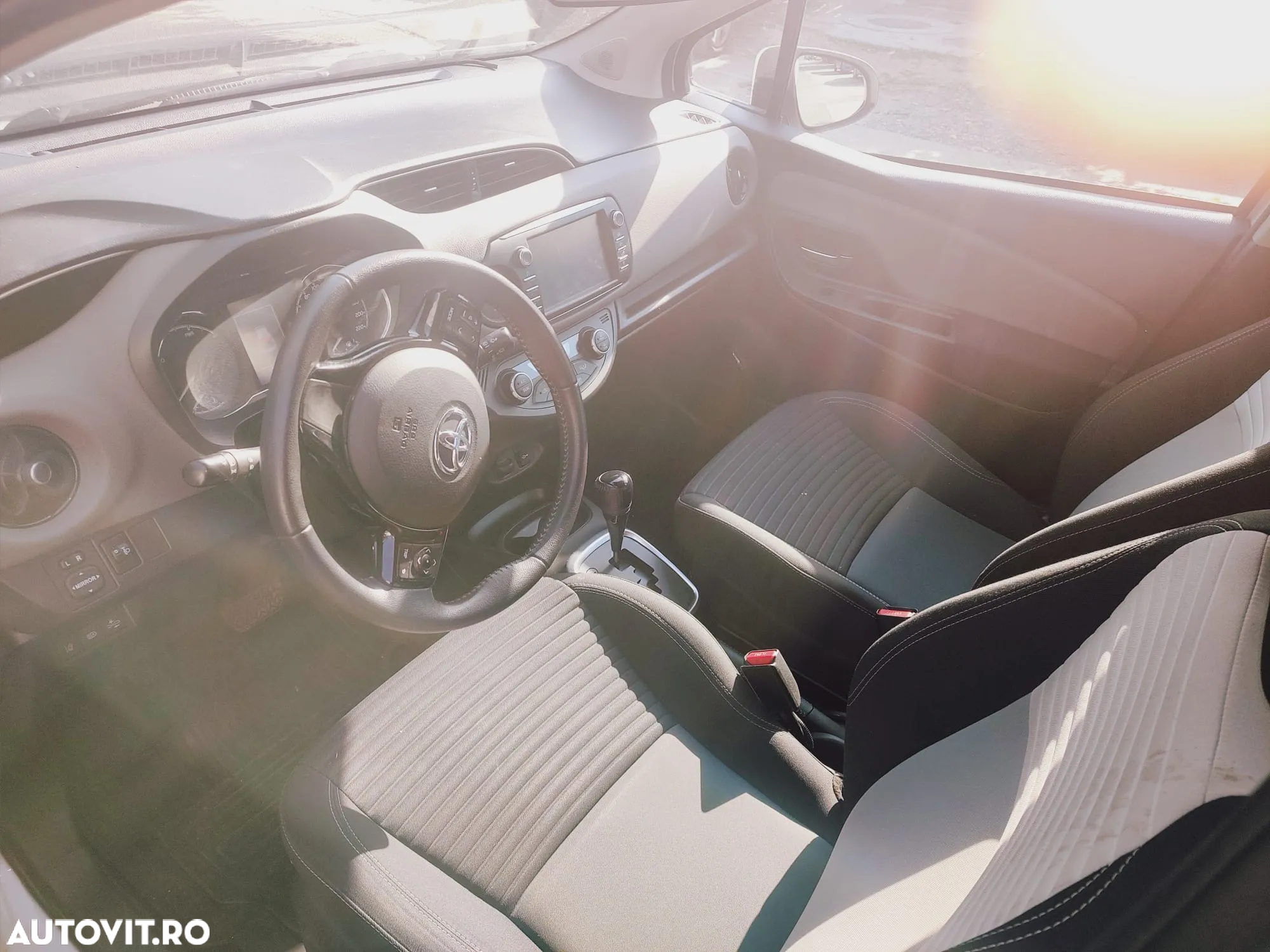 Toyota Yaris - 7