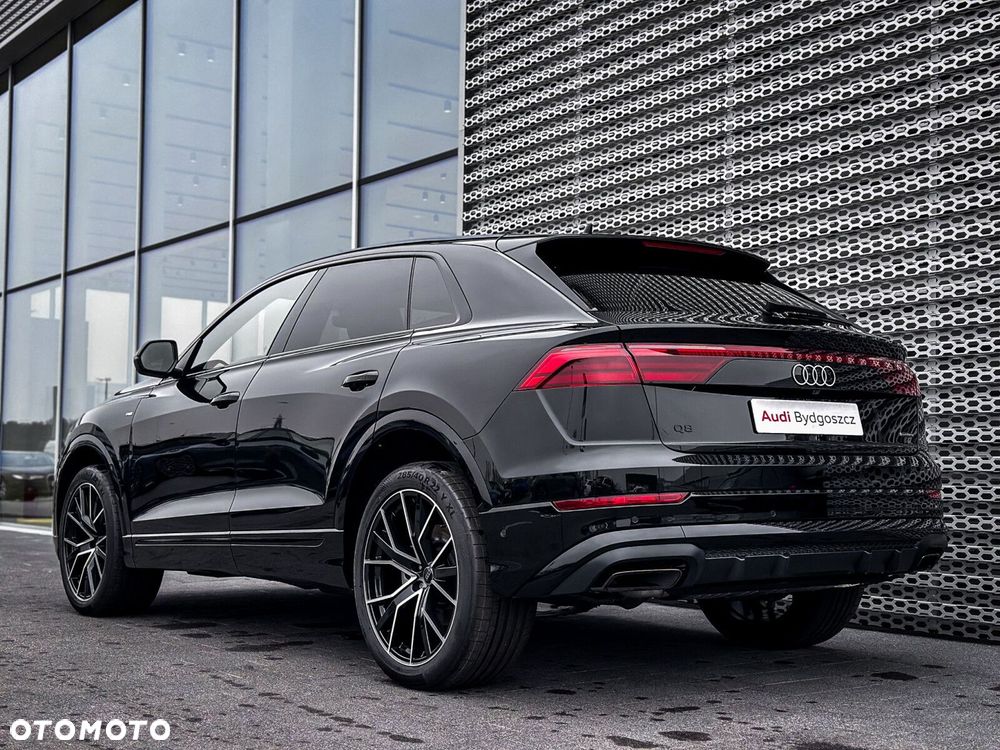 Audi Q8 - 6
