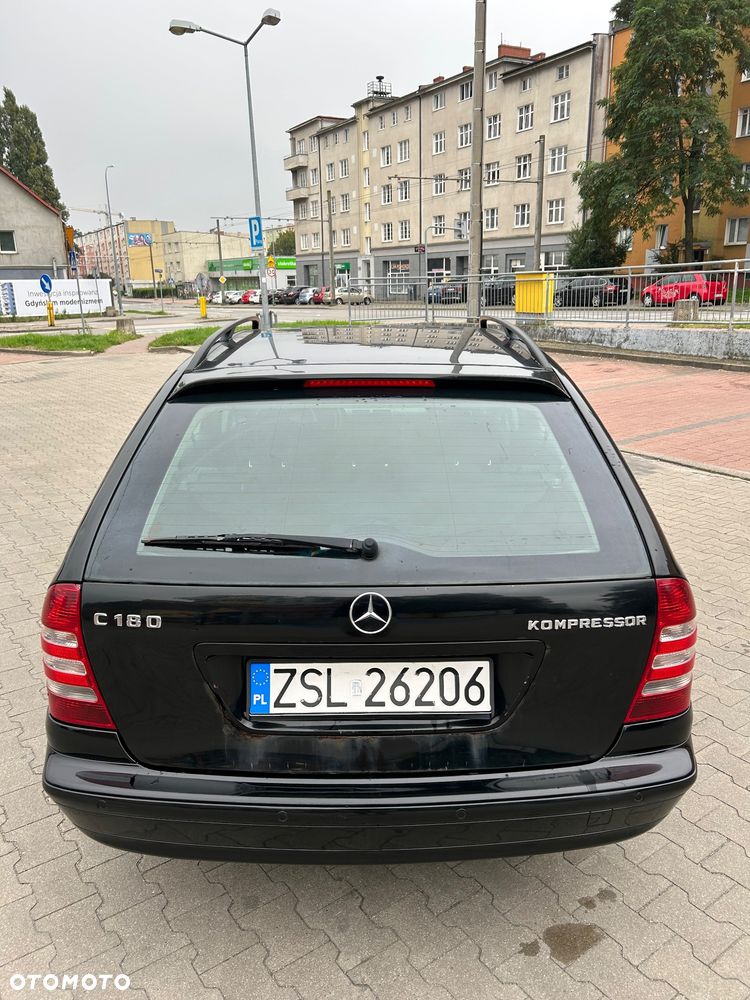 Mercedes-Benz Klasa C 180 T Kompressor Classic - 5