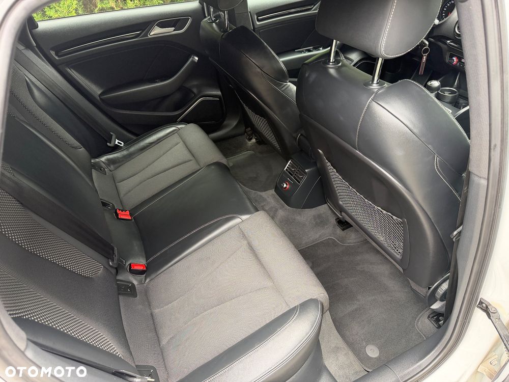 Audi A3 Sportback 2.0 TDI quattro S line Sportpaket - 16
