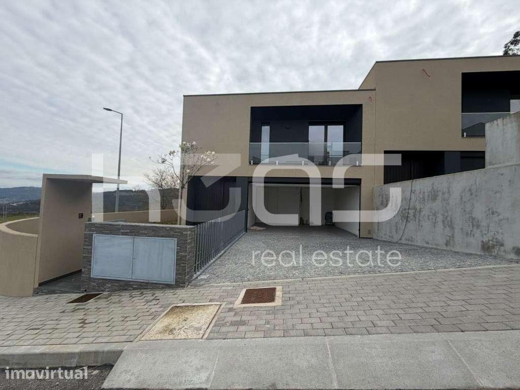 Moradia T3 de arquitetura moderna - Póvoa de Lanhoso - Grande imagem: 2/20