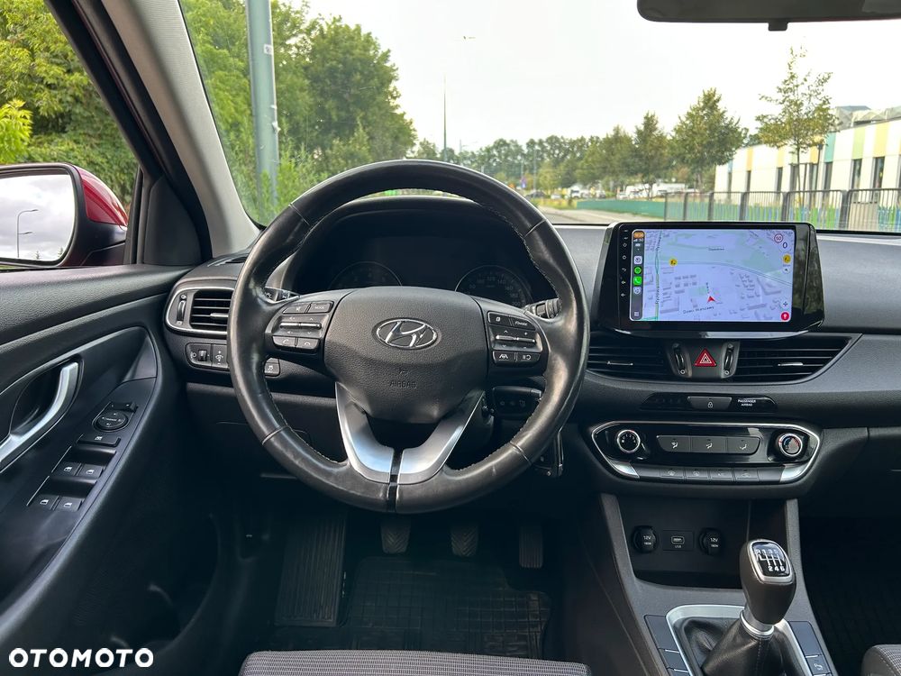 Hyundai i30 1.5 DPI Classic + - 14
