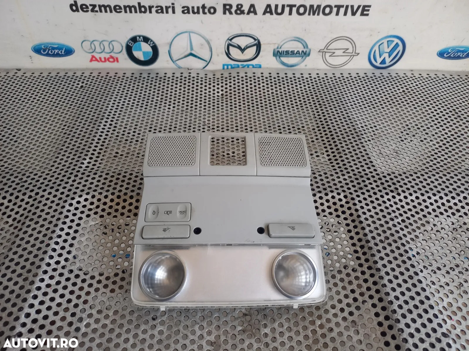 Plafoniera Fata Vw Passat B7 An 2011-2012-2013-2014-2015 Motor 1.6 tdi CAY Cutie 5+1 si 6+1 LUB MYB - 4