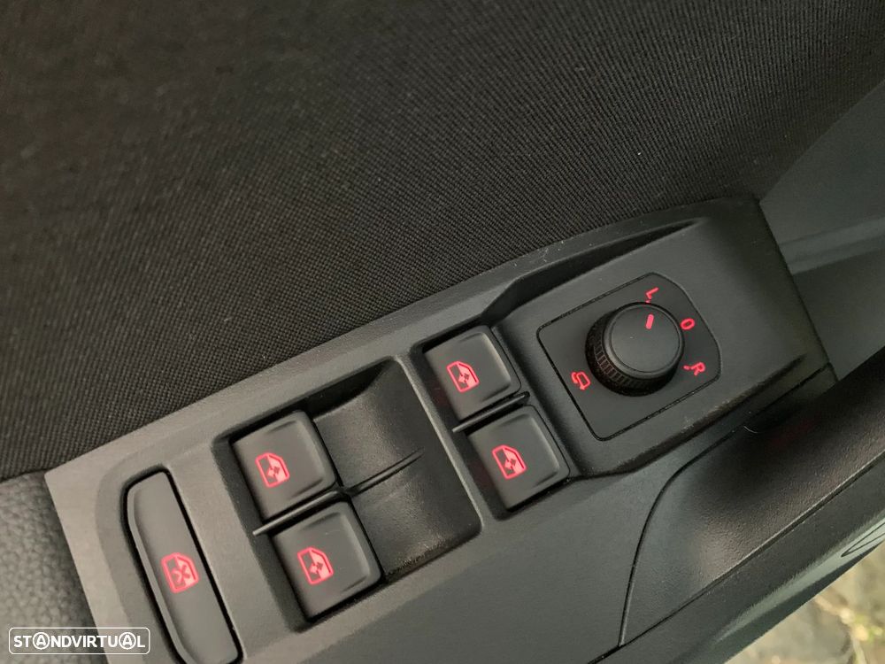 SEAT Arona 1.0 TSI FR - 23