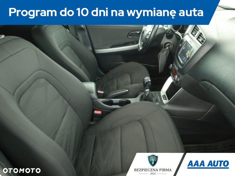 Kia Ceed - 8