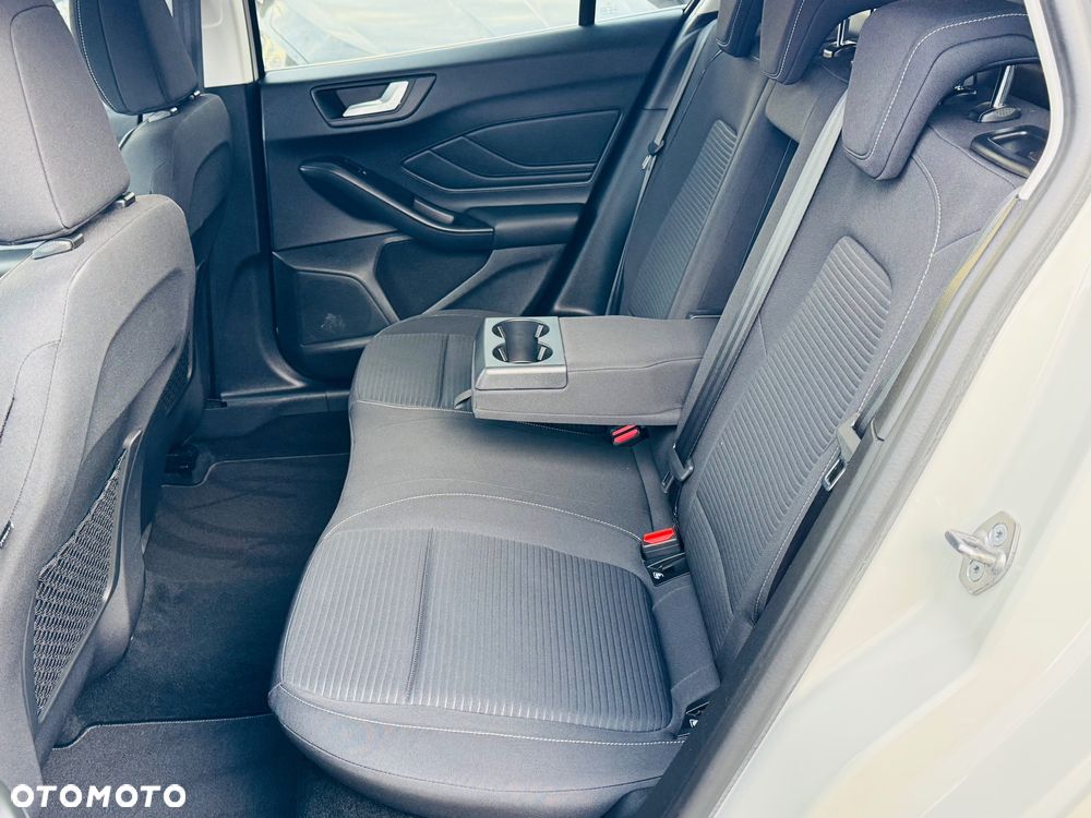 Ford Focus 1.5 EcoBlue STart-Stopp-System TITANIUM - 25