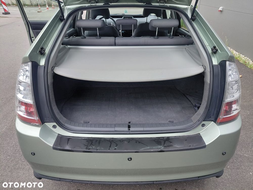 Toyota Prius 1.5 VVT-i Sol - 10