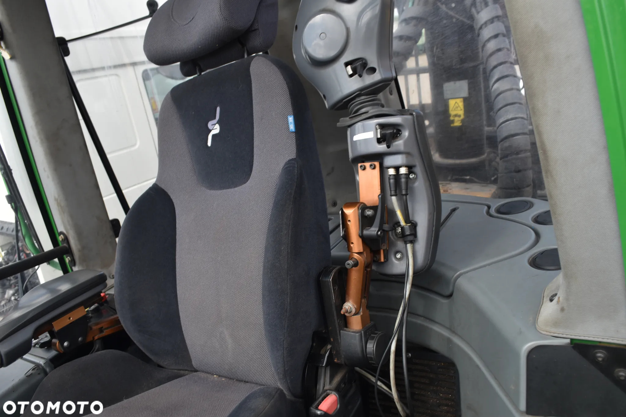 John Deere 1210E - 21