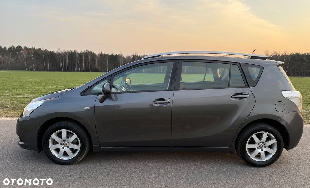 Toyota Verso 1.6 5-Sitzer Comfort - 2