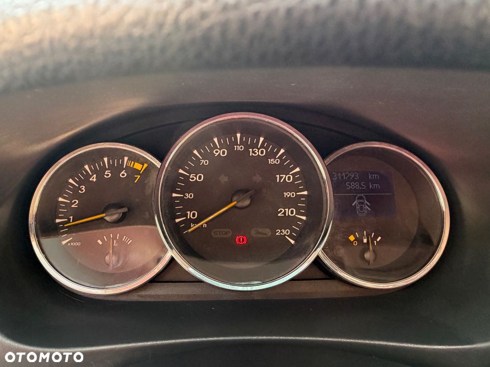 Renault Fluence 1.6 16V Expression - 14