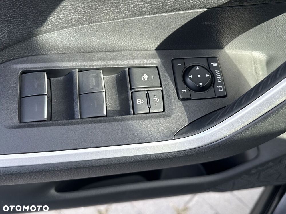 Toyota RAV4 - 18