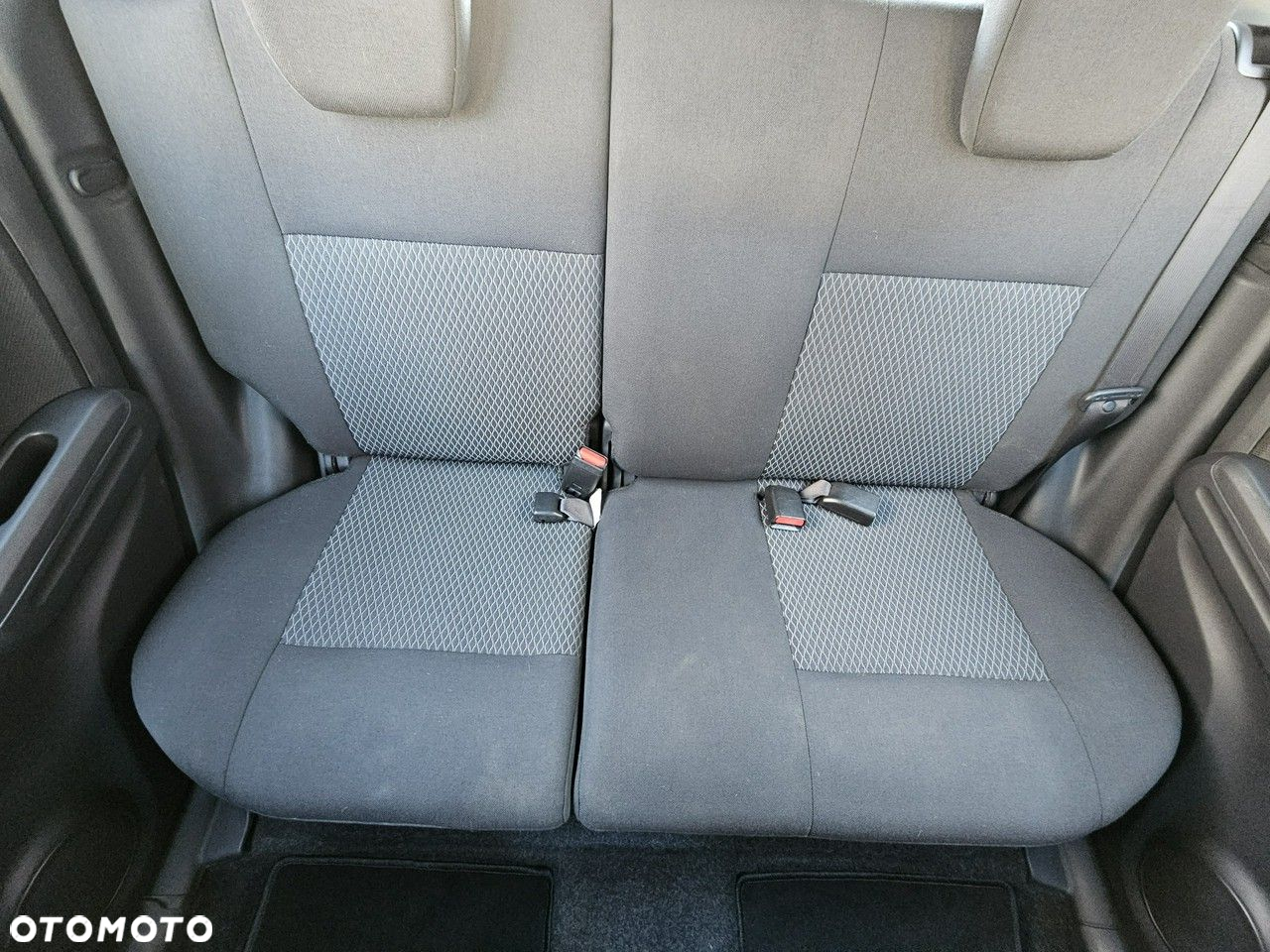 Suzuki Splash 1.0 Basic - 11