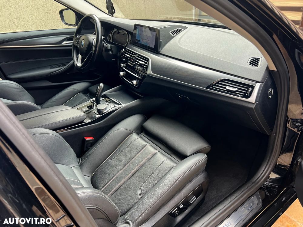BMW Seria 5 520d Aut. Luxury Line - 37