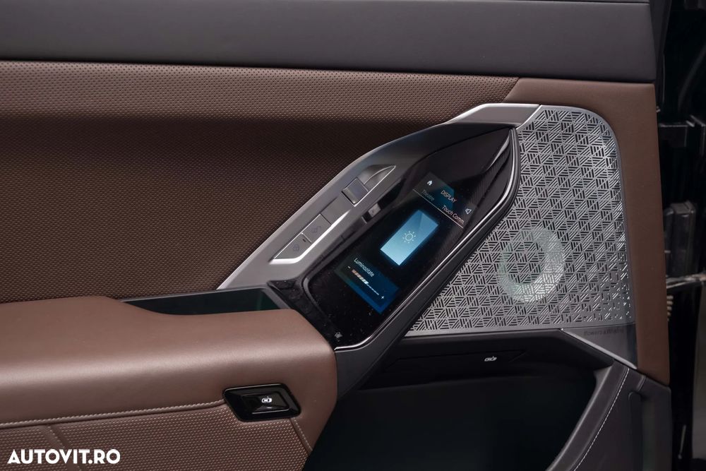 BMW Seria 7 750e xDrive AT PHEV - 23