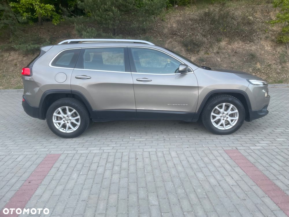 Jeep Cherokee 2.0 MJD 4x2 Longitude EU6 - 7