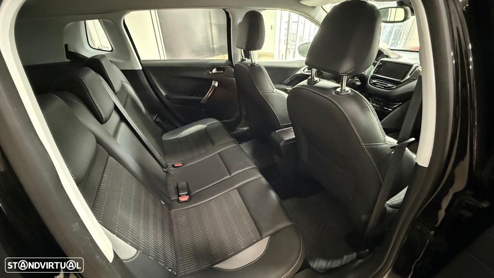 Peugeot 2008 PureTech 130 Allure - 9