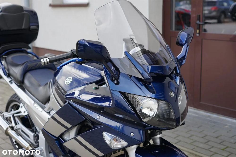 Yamaha FJR - 12