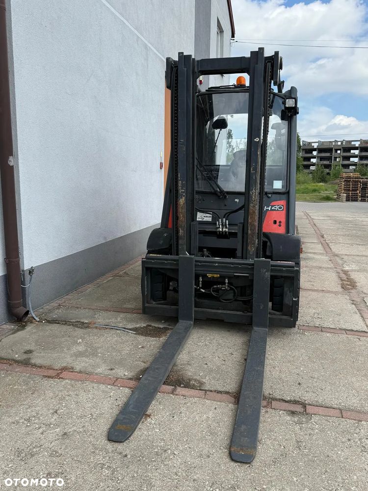 Linde [2009] WÓZEK WIDŁOWY LINDE H40T GAZ 4t - 18