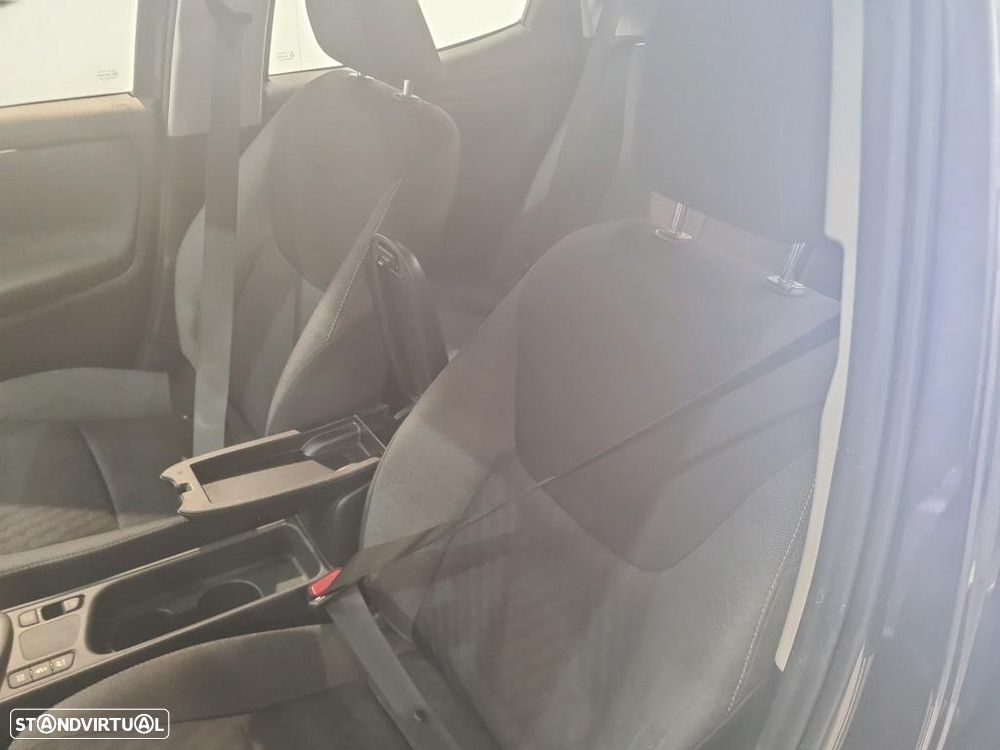 Toyota Yaris 1.5 HDF Comfort Plus - 6