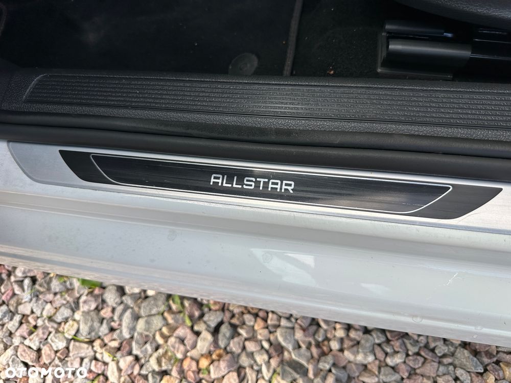 Volkswagen Golf 2.0 TDI SCR Highline - 37