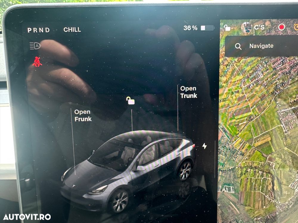 Tesla Model Y - 25