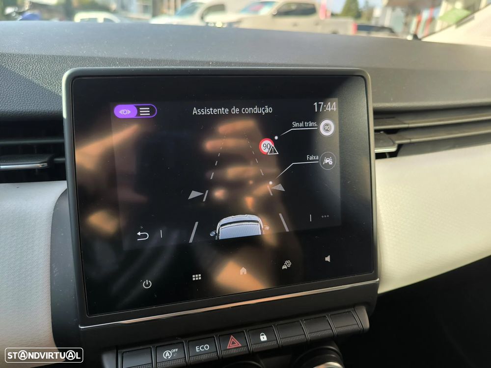 Renault Clio 1.0 TCe Limited Bi-Fuel - 16