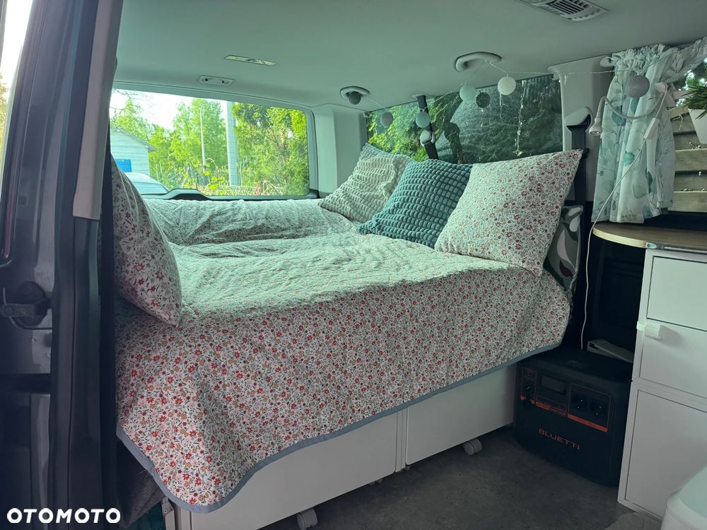 Volkswagen California - 12