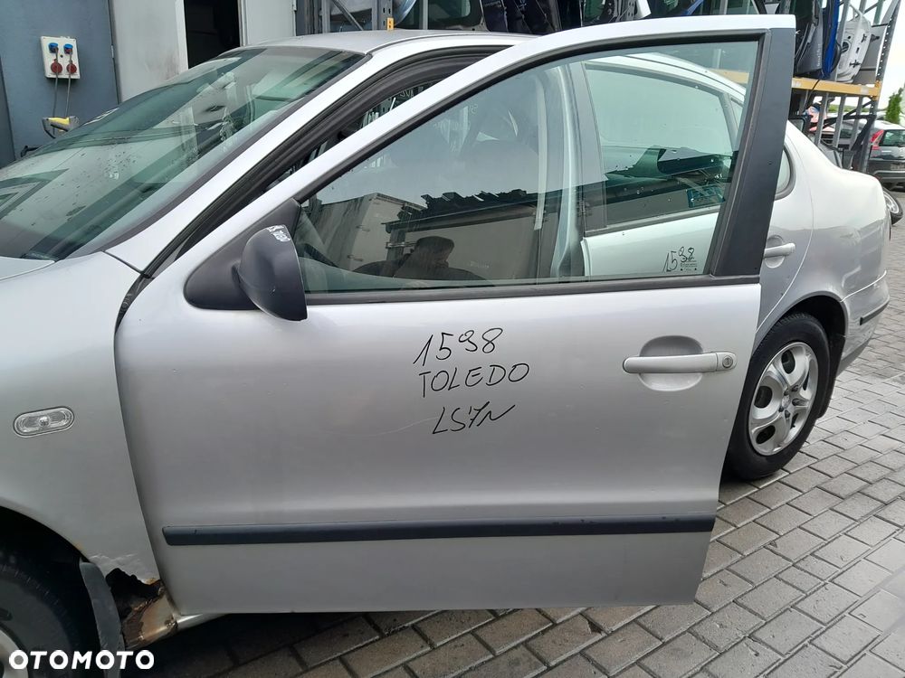 SEAT TOLEDO II DRZWI LEWE PRZEDNIE LEWY PRZÓD KOLOR: LA7W - 1