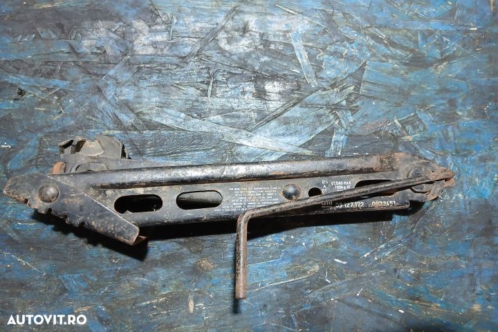 Cric 09127172 09127172 Opel Corsa D [2006 - 2011] Hatchback 5-usi 1.3 - 2