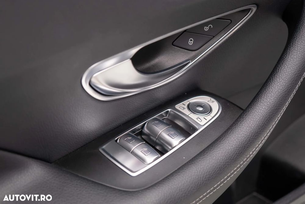 Mercedes-Benz E 200 9G-TRONIC Avantgarde - 24