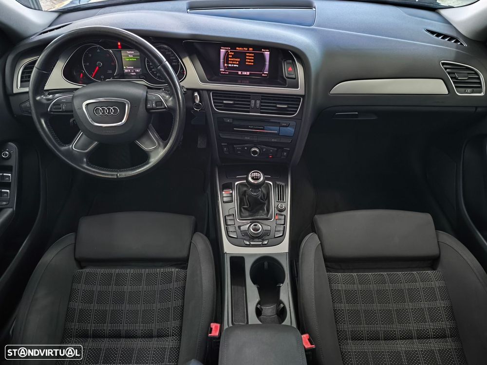 Audi A4 Avant 2.0 TDi Advance - 12