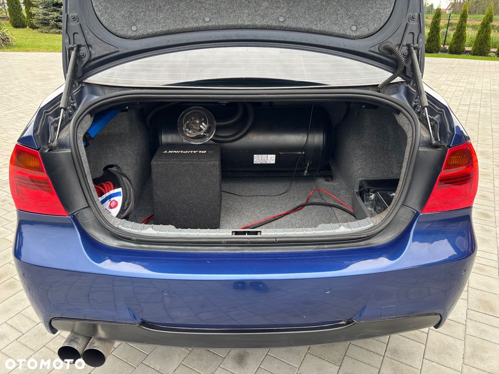 BMW Seria 3 318i - 9