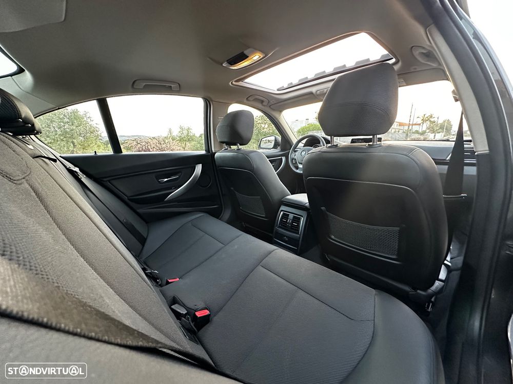 BMW 330 e iPerformance - 20
