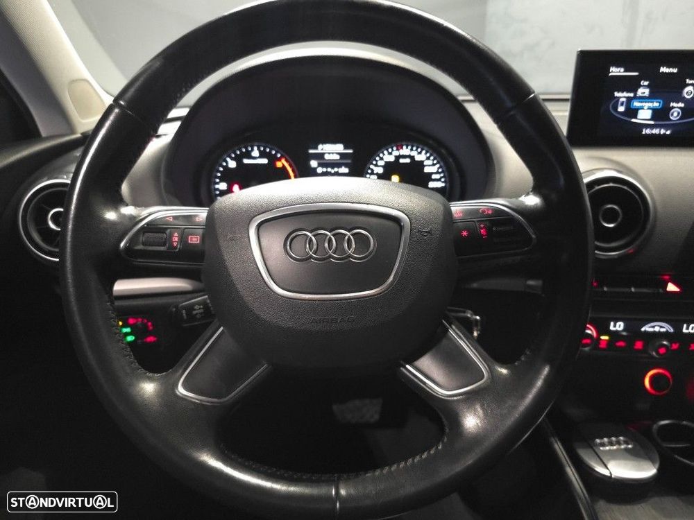 Audi A3 Sportback 1.6 TDI Attraction S tronic - 20