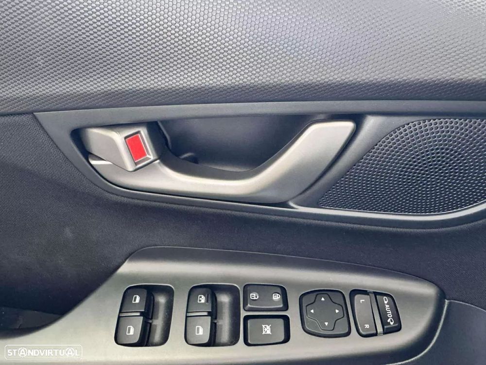 Hyundai Kauai 1.0 T-GDi Premium Tec.Preto - 13