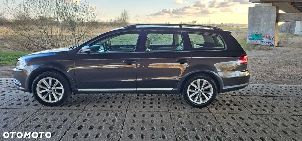 Volkswagen Passat Alltrack 2.0 TDI - 12