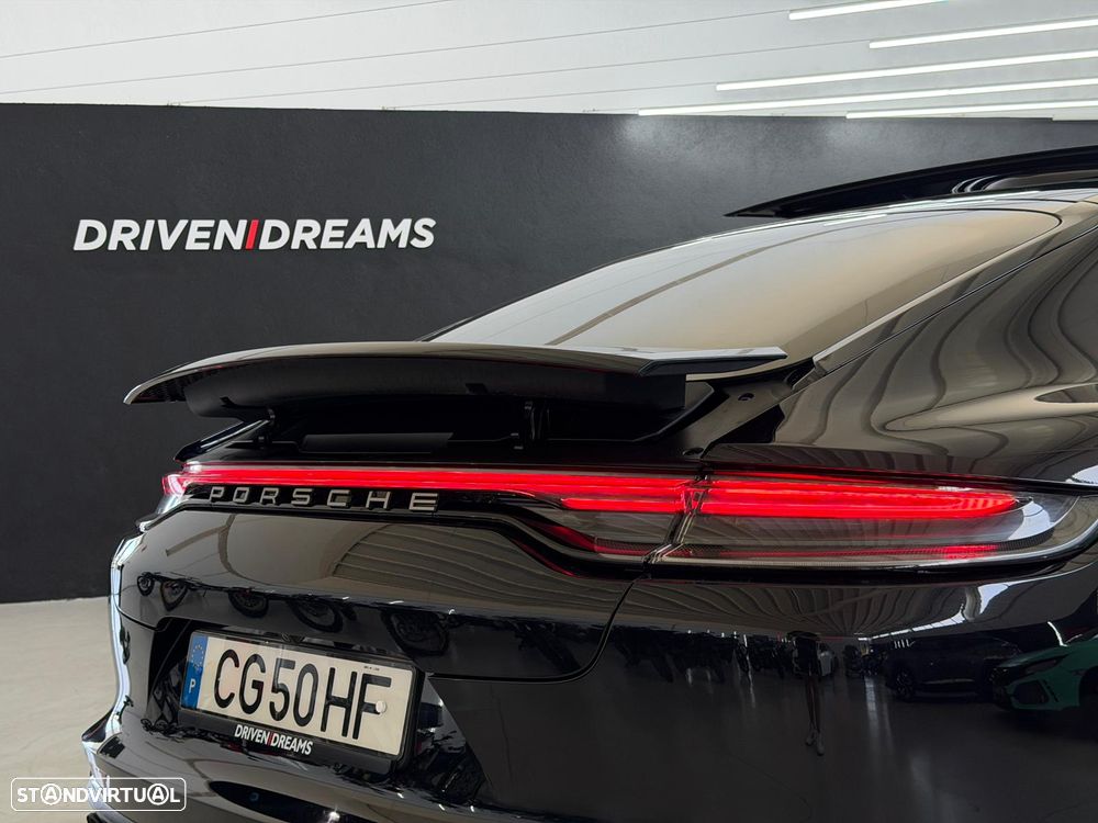 Porsche Panamera 4 E-Hybrid Platinum Edition - 24